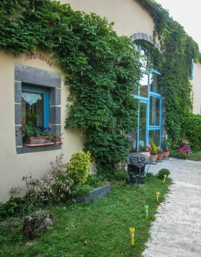Chambres D'Hotes Le Peyroux Montcel  Екстериор снимка