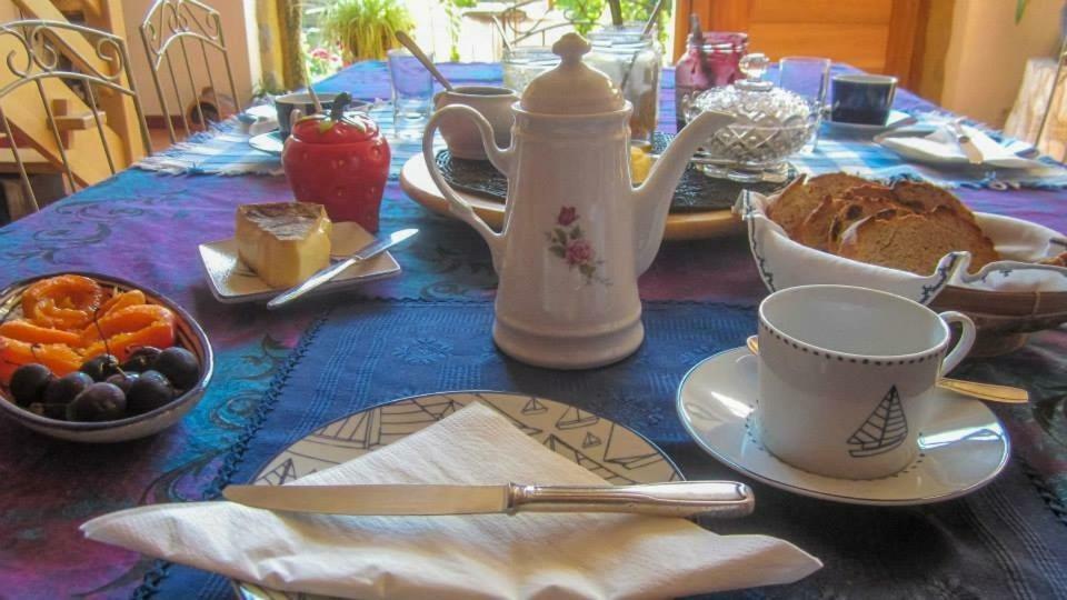 Chambres D'Hotes Le Peyroux Montcel  Екстериор снимка