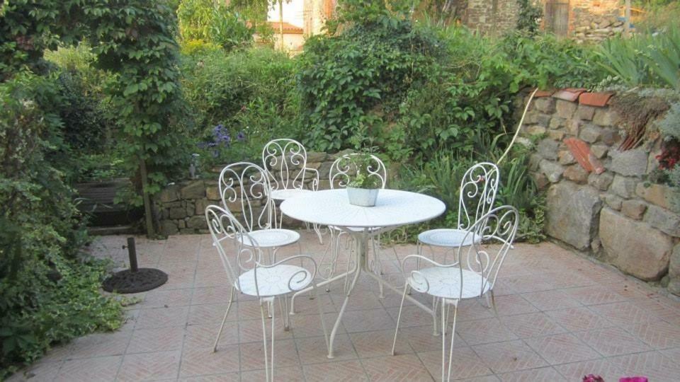 Chambres D'Hotes Le Peyroux Montcel  Екстериор снимка
