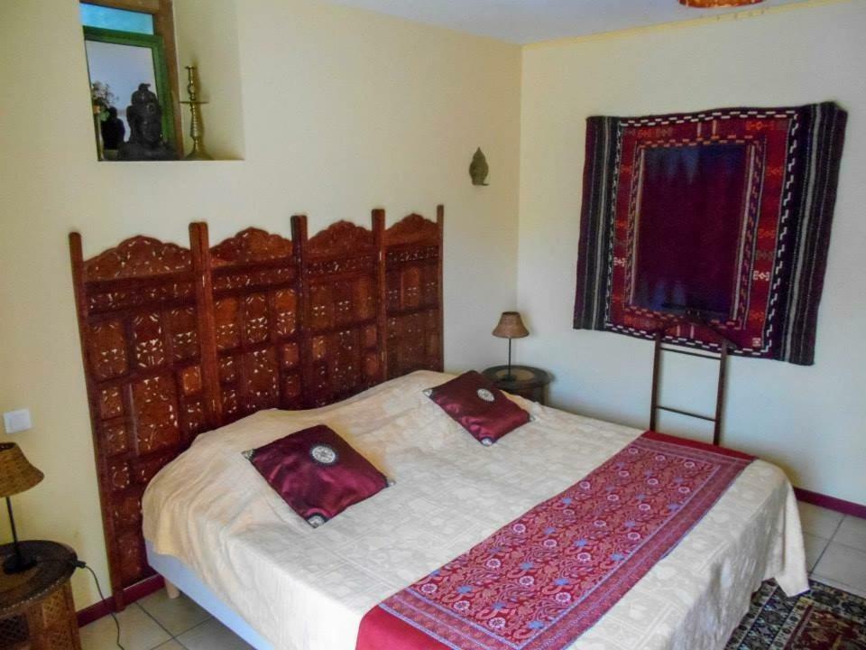 Chambres D'Hotes Le Peyroux Montcel  Екстериор снимка